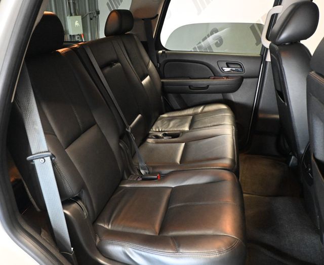 2010 Chevrolet Tahoe 1500 LT - 23081214 - 16