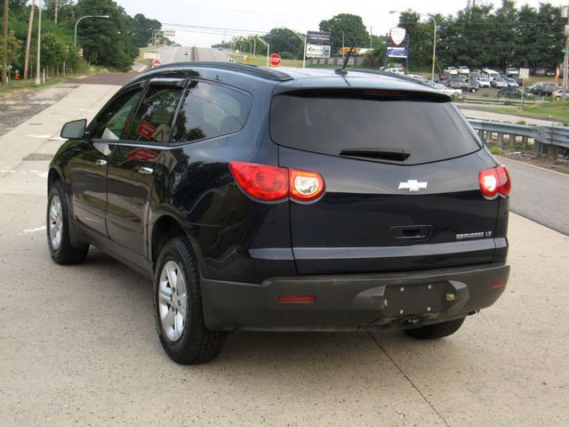 2010 Chevrolet Traverse FWD 4dr LS - 22509561 - 11