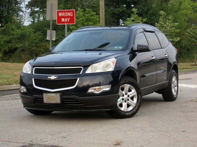 2010 Chevrolet Traverse FWD 4dr LS - 22509561 - 2