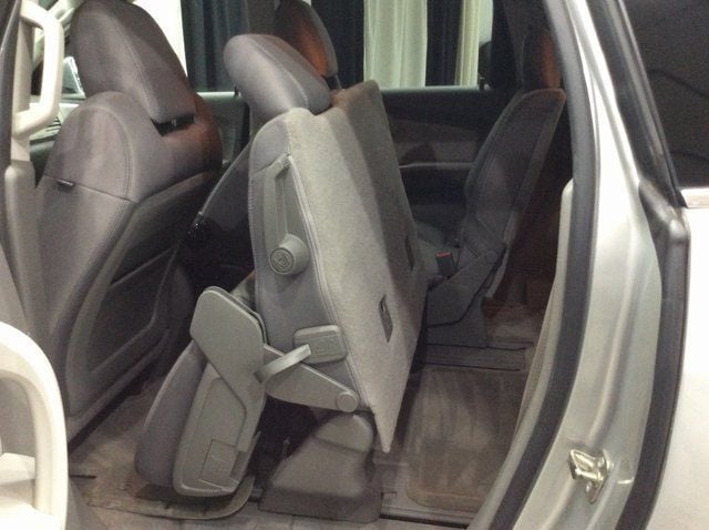 2010 Chevrolet Traverse FWD 4dr LT w/1LT - 22983339 - 26