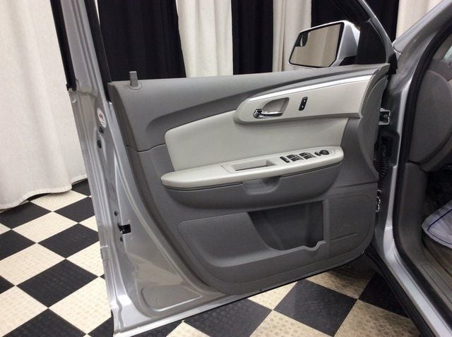 2010 Chevrolet Traverse FWD 4dr LT w/1LT - 22983339 - 6