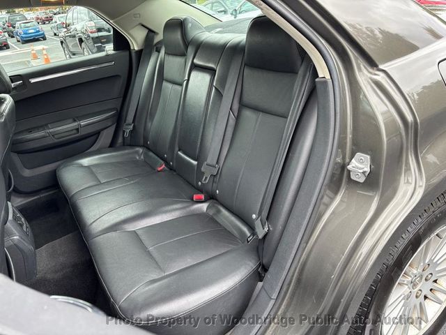 2010 Chrysler 300 4dr Sedan Touring Signature RWD - 22935768 - 9