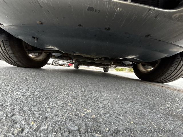 2010 Chrysler 300 4dr Sedan Touring Signature RWD - 22935768 - 16