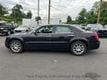 2010 Chrysler 300 4dr Sedan Touring Signature RWD - 23034180 - 3