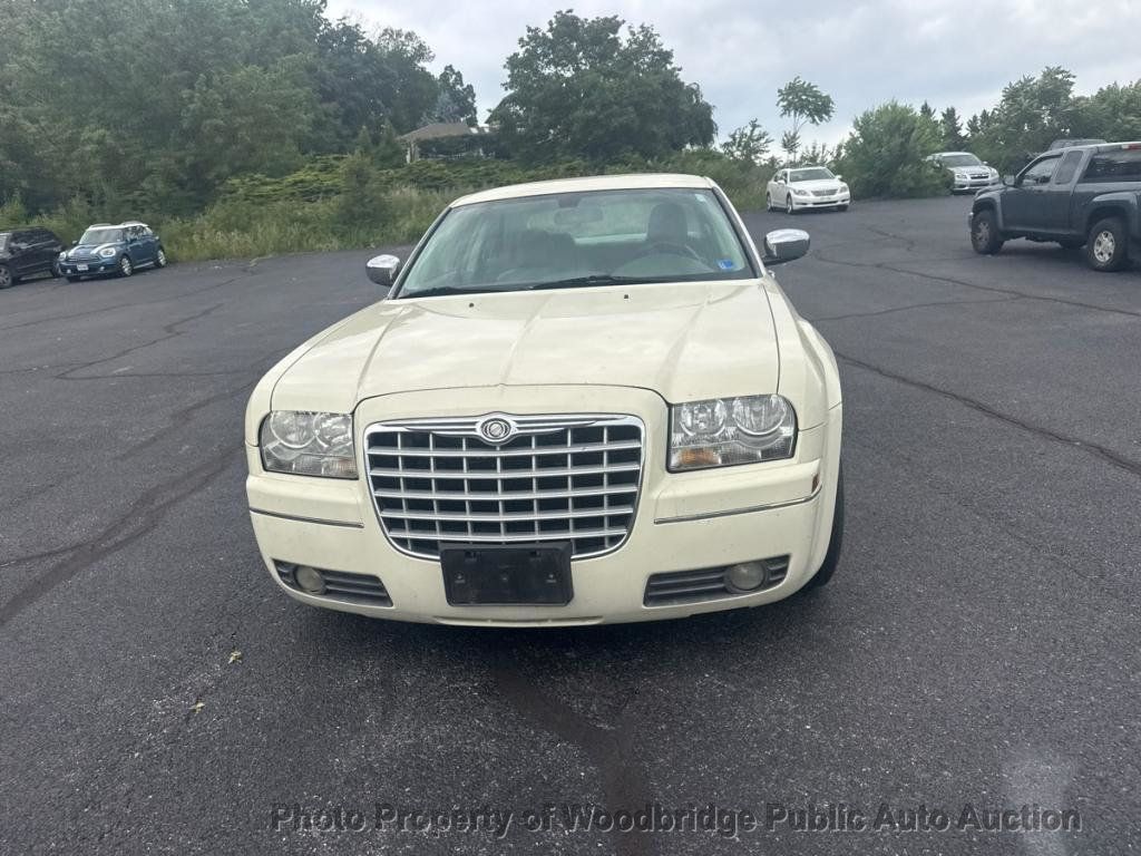 2010 Chrysler 300 4dr Sedan Touring Signature RWD - 23043353 | Video 1