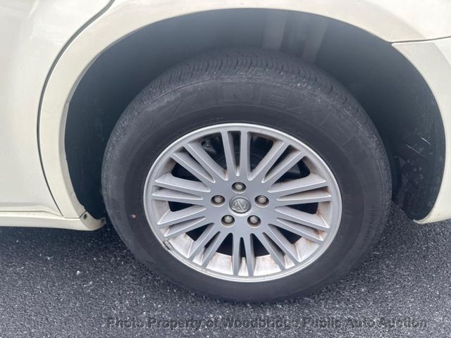 2010 Chrysler 300 4dr Sedan Touring Signature RWD - 23043353 - 16