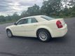 2010 Chrysler 300 4dr Sedan Touring Signature RWD - 23043353 - 3