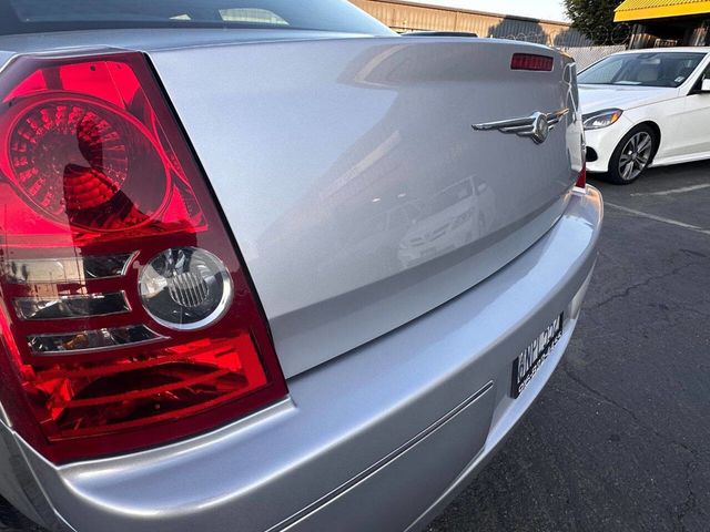 2010 Chrysler 300 Touring 4dr Sedan - 23046845 - 23