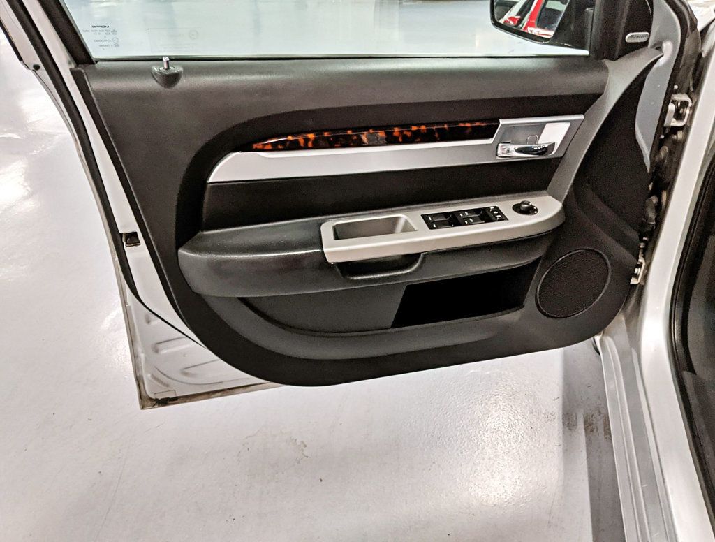 2010 Chrysler Sebring 4dr Sedan Limited - 22404456 - 13
