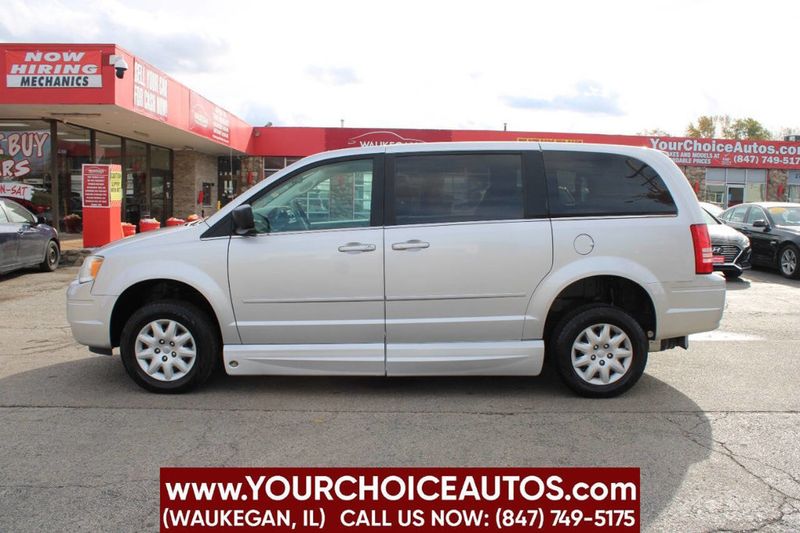 2010 Chrysler Town & Country 4dr Wagon LX *Ltd Avail* - 22654738 - 9