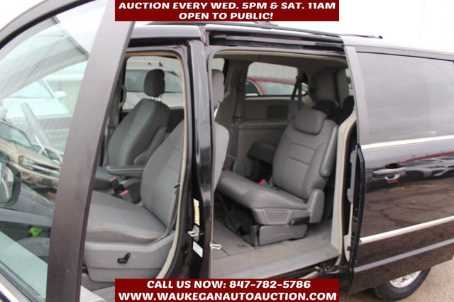 2010 Chrysler Town & Country 4dr Wagon Touring - 22950298 - 6