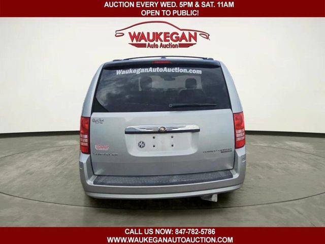 2010 Chrysler Town & Country 4dr Wagon Touring - 22991748 - 4
