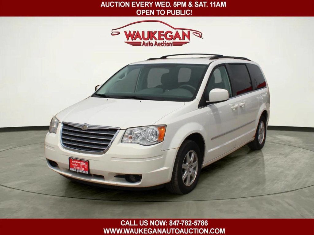 2010 Chrysler Town & Country 4dr Wagon Touring - 23025306 | Video 1