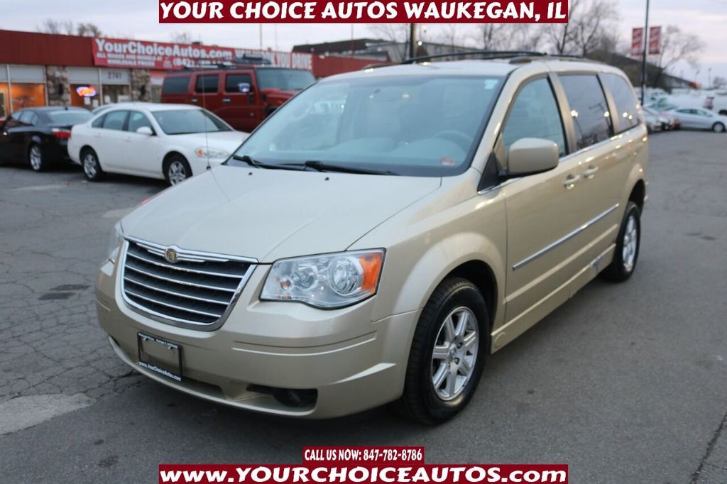 2010 Chrysler Town & Country 4dr Wagon Touring - 21125465 - 0