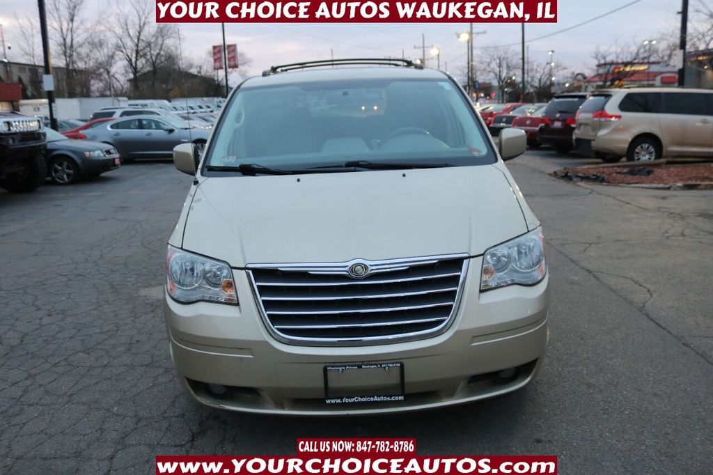 2010 Chrysler Town & Country 4dr Wagon Touring - 21125465 - 1