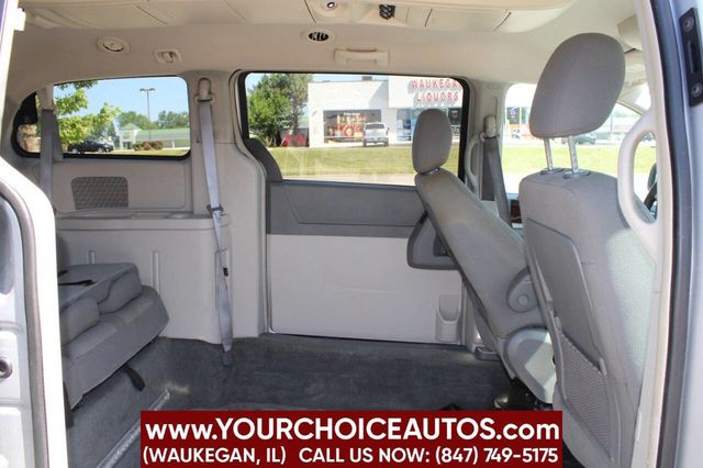 2010 Chrysler Town & Country 4dr Wagon Touring - 22874306 - 15