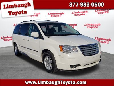 2010 Chrysler Town & Country - 2A4RR5D15AR132136