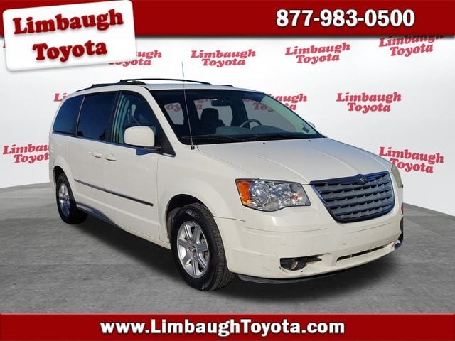 2010 Chrysler Town & Country 4dr Wagon Touring - 22943441 - 0