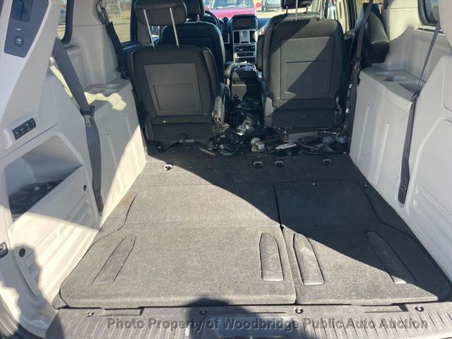 2010 Chrysler Town & Country 4dr Wagon Touring Plus - 22993474 - 24