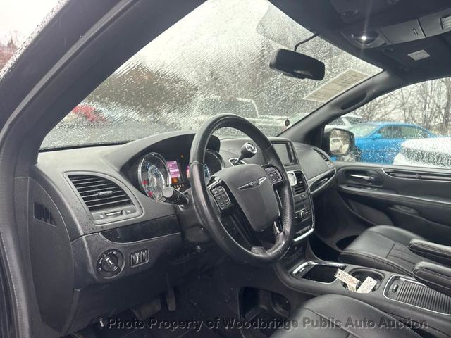 2010 Chrysler Town & Country 4dr Wagon Touring Plus - 22993474 - 2