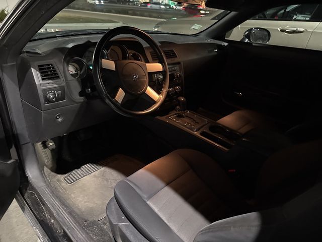 2010 Dodge Challenger 2dr Coupe SE - 22963749 - 3