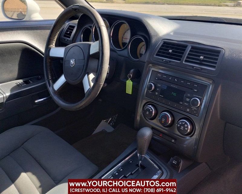 2010 Dodge Challenger 2dr Coupe SE - 22924340 - 16