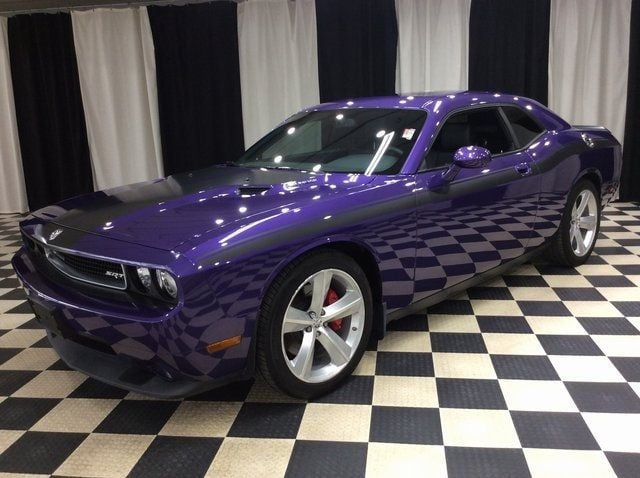2010 Dodge Challenger SRT8 photo 3