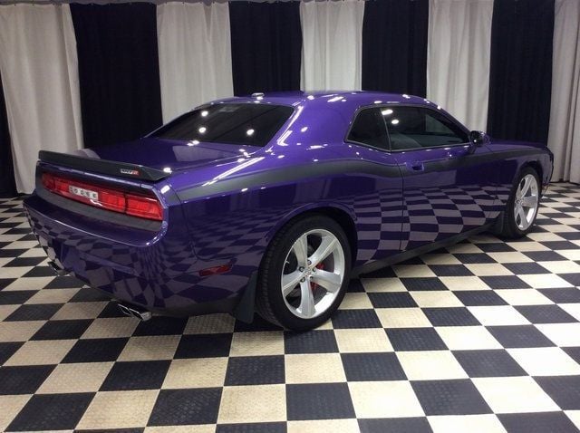 2010 Dodge Challenger 2dr Coupe SRT8 - 22942394 - 5
