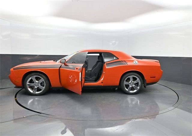 2010 Dodge Challenger R/T photo 27
