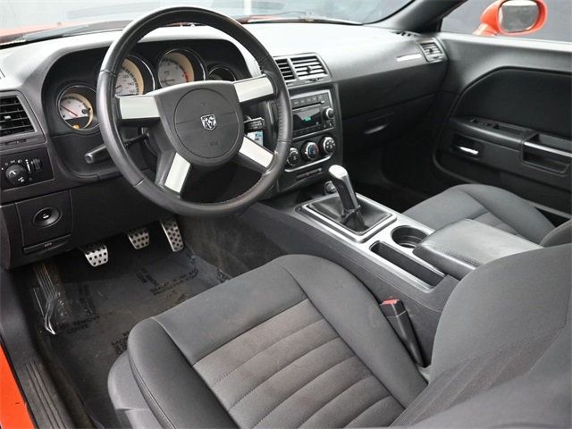 2010 Dodge Challenger R/T photo 8