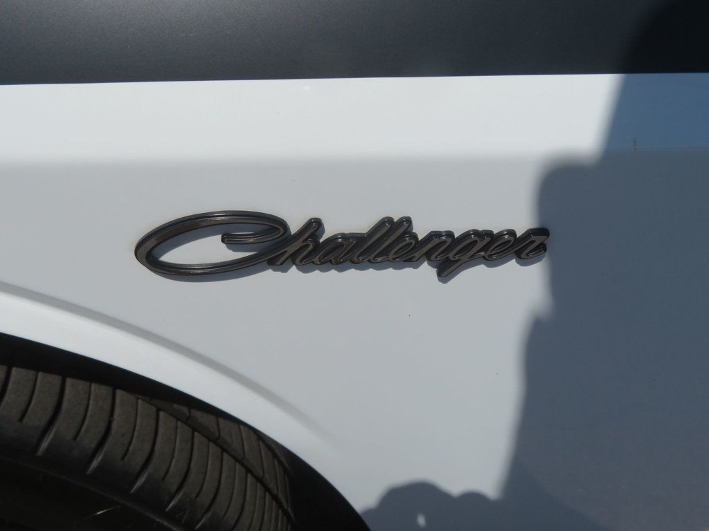 2010 Dodge Challenger R/TCHALLENGER EXTRA CLEAN ARIZONA 5.7 HEMI  LOW MILES  - 23059858 - 12