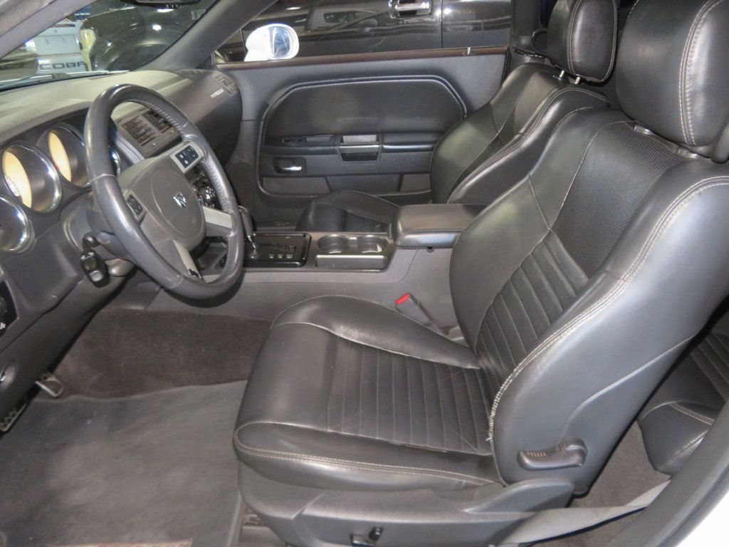 2010 Dodge Challenger R/TCHALLENGER EXTRA CLEAN ARIZONA 5.7 HEMI  LOW MILES  - 23059858 - 16