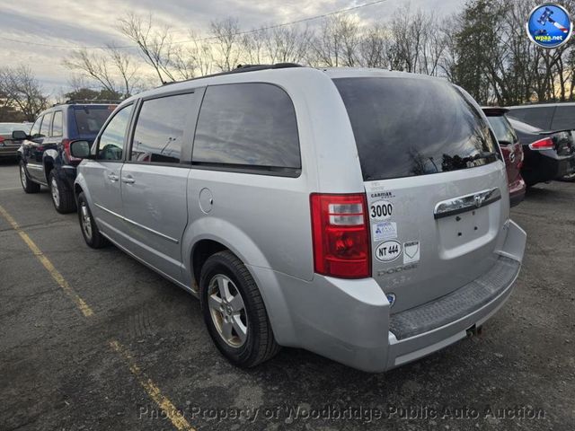 2010 Dodge Grand Caravan 4dr Wagon SXT - 22965819 - 1
