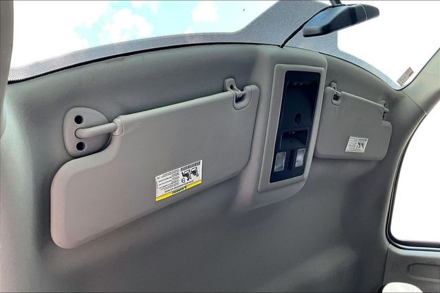 2010 Dodge Ram 1500 4WD Crew Cab 140.5" Sport - 23059811 - 32