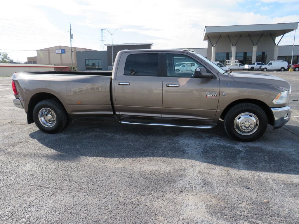 2010 Dodge Ram 3500 2WD Crew Cab 169" SLT - 22650098 - 4