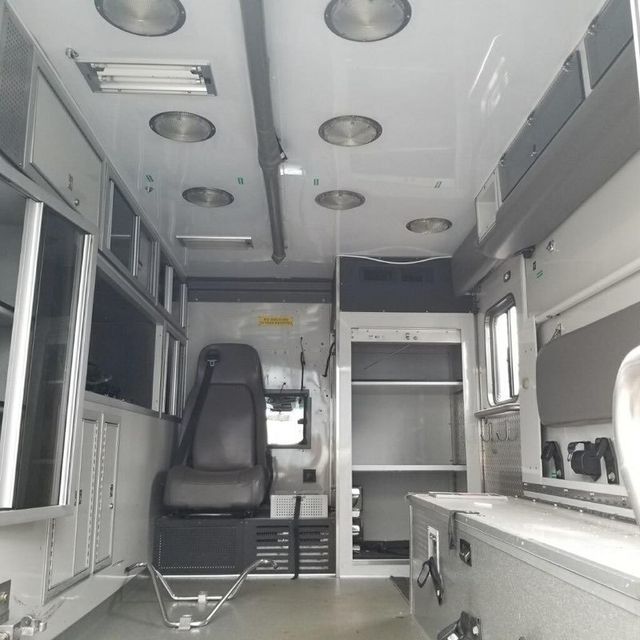 2010 Dodge RAM 4500 H D CREW CAB UTILITY SERVICEA -AMBULANCE CUMMINS DIESEL MECHANIC SPECIAL - 19109368 - 14