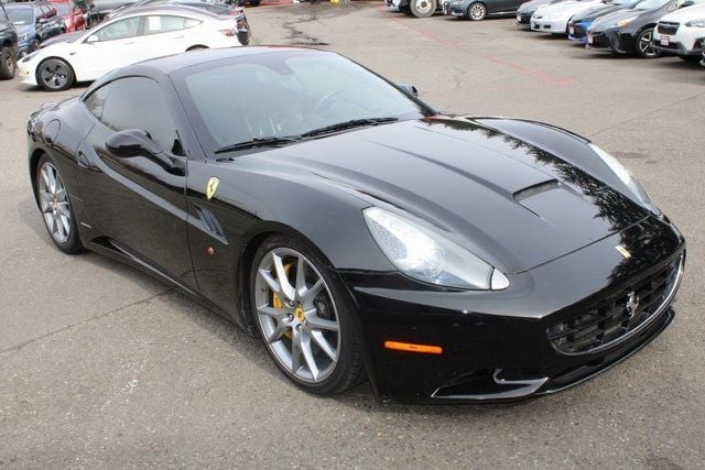 2010 Ferrari California 2dr Convertible - 22772465 | Video 1