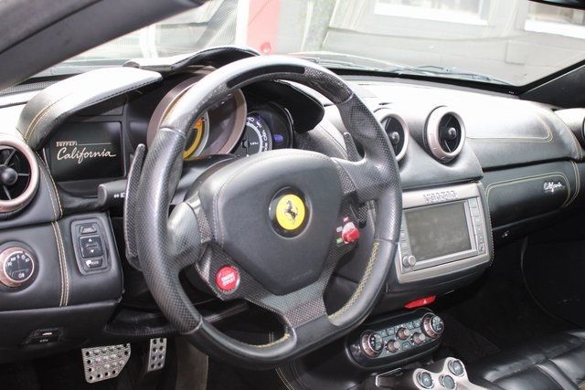 2010 Ferrari California 2dr Convertible - 22772465 - 16