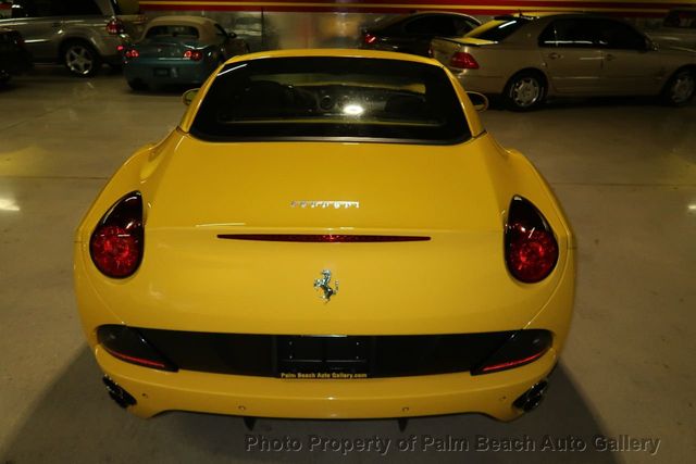2010 Ferrari California 2dr Convertible - 21007725 - 21