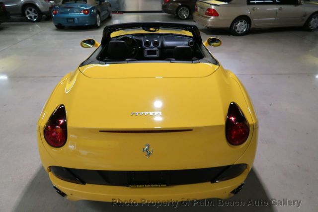 2010 Ferrari California 2dr Convertible - 21007725 - 30