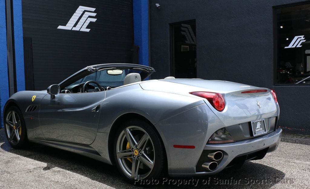 2010 Ferrari California 2dr Convertible - 22551477 - 4