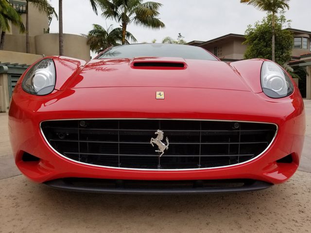 2010 Ferrari California 2dr Convertible - 18398625 - 3