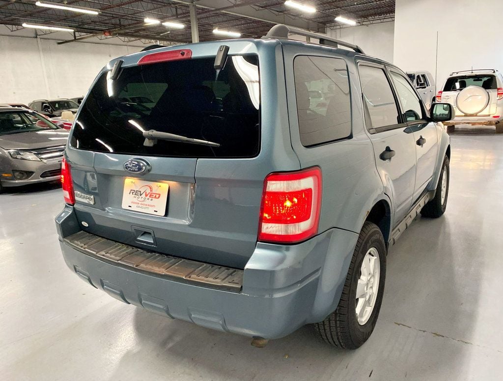 2010 Ford Escape 4WD 4dr XLT - 22662248 - 6