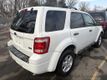 2010 Ford Escape FWD 4dr XLT - 22982897 - 2