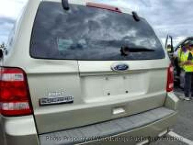 2010 Ford Escape FWD 4dr XLT - 23072451 - 19
