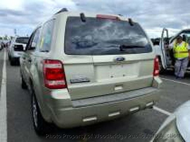 2010 Ford Escape FWD 4dr XLT - 23072451 - 22