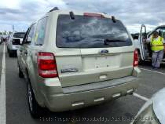 2010 Ford Escape FWD 4dr XLT - 23072451 - 6