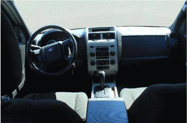 2010 Ford Escape FWD 4dr XLT - 23016890 - 7