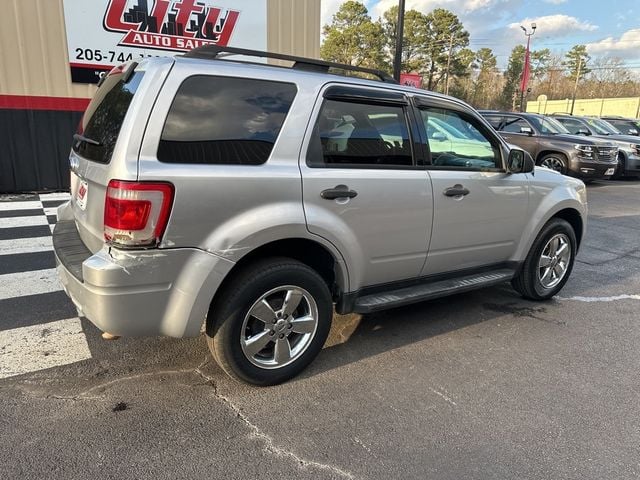 2010 Ford Escape FWD 4dr XLT - 22769942 - 2