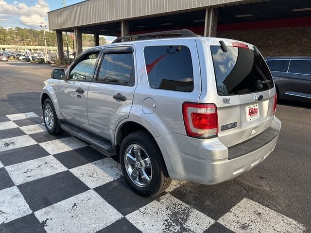 2010 Ford Escape FWD 4dr XLT - 22769942 - 4